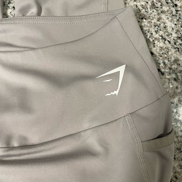 Gymshark Training Mesh Pocket Leggings Size Medium - Picture 9 of 10